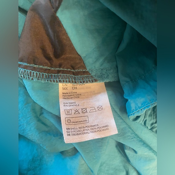 H&M Sporty Nylon Crop Jacket - Picture 7 of 11